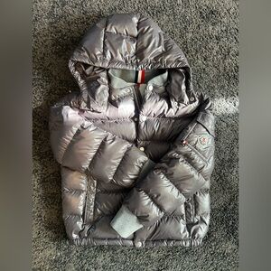 Moncler Enfant
Manaem padded jacket